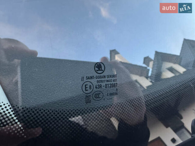 Белый Шкода Октавия, объемом двигателя 1.97 л и пробегом 243 тыс. км за 21500 $, фото 57 на Automoto.ua