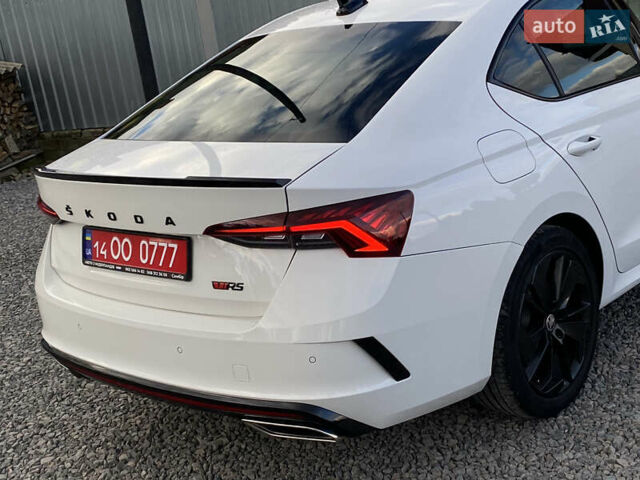 Білий Шкода Октавія, об'ємом двигуна 2 л та пробігом 160 тис. км за 27999 $, фото 23 на Automoto.ua