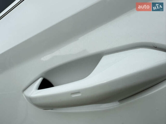 Білий Шкода Октавія, об'ємом двигуна 1.97 л та пробігом 178 тис. км за 19555 $, фото 48 на Automoto.ua