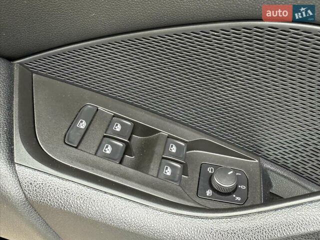 Белый Шкода Октавия, объемом двигателя 1.97 л и пробегом 177 тыс. км за 19999 $, фото 32 на Automoto.ua