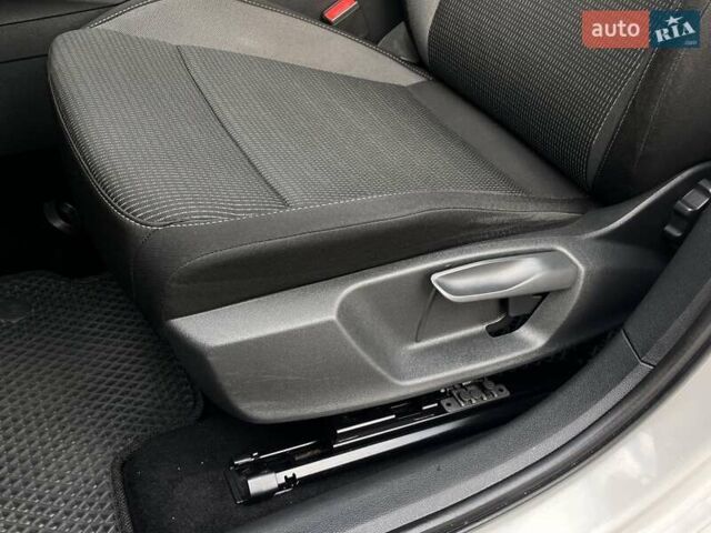 Білий Шкода Октавія, об'ємом двигуна 1.4 л та пробігом 124 тис. км за 19824 $, фото 14 на Automoto.ua