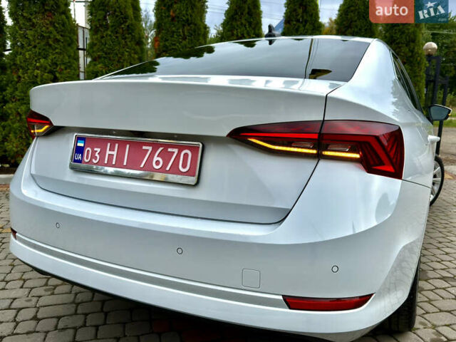 Білий Шкода Октавія, об'ємом двигуна 1.97 л та пробігом 178 тис. км за 19555 $, фото 26 на Automoto.ua