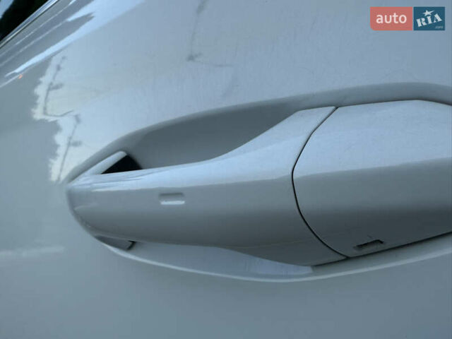 Білий Шкода Октавія, об'ємом двигуна 1.97 л та пробігом 178 тис. км за 19950 $, фото 53 на Automoto.ua