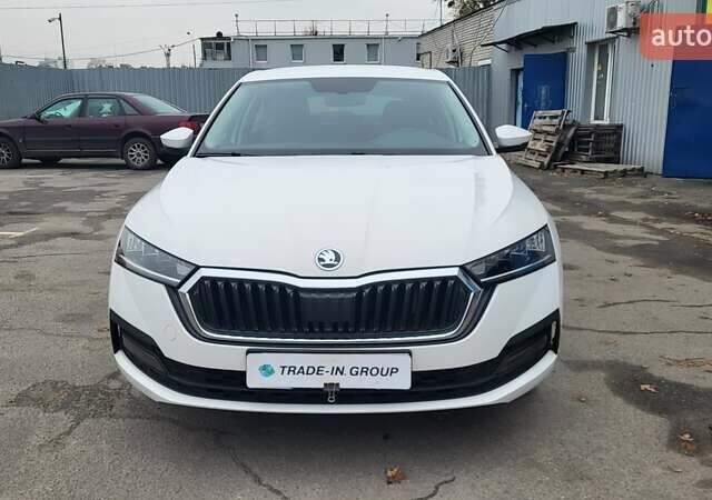 Белый Шкода Октавия, объемом двигателя 1.4 л и пробегом 98 тыс. км за 17990 $, фото 15 на Automoto.ua