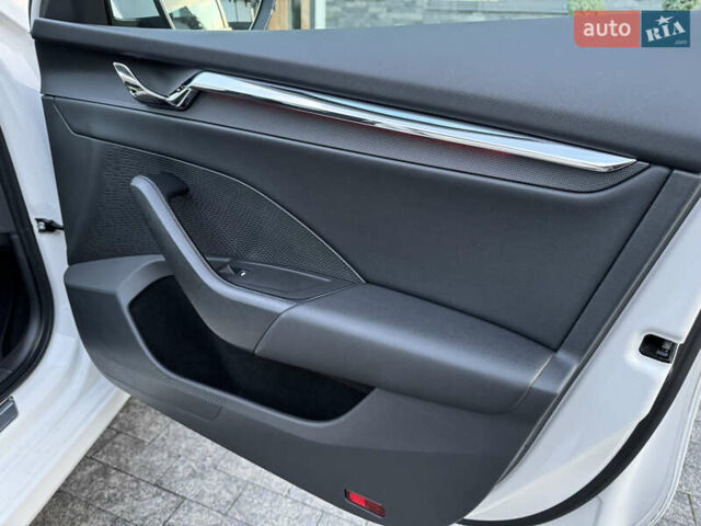 Белый Шкода Октавия, объемом двигателя 1.97 л и пробегом 243 тыс. км за 21500 $, фото 62 на Automoto.ua