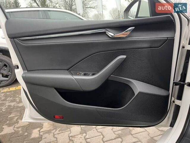 Білий Шкода Октавія, об'ємом двигуна 1.4 л та пробігом 117 тис. км за 18518 $, фото 10 на Automoto.ua