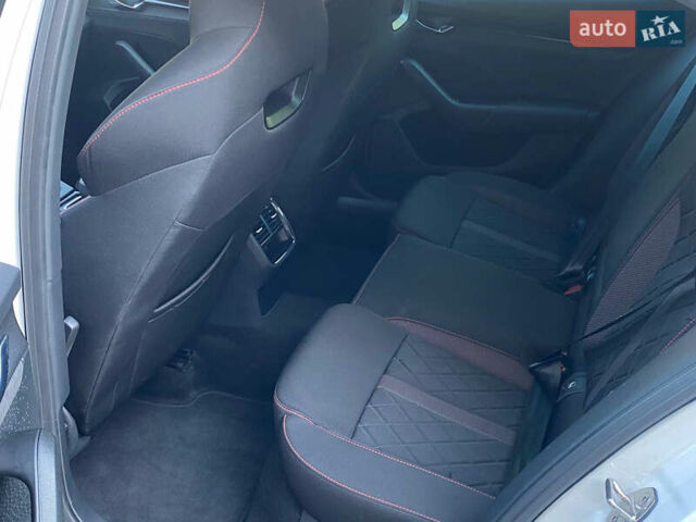 Білий Шкода Октавія, об'ємом двигуна 2 л та пробігом 160 тис. км за 27999 $, фото 61 на Automoto.ua