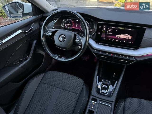 Белый Шкода Октавия, объемом двигателя 1.97 л и пробегом 243 тыс. км за 21500 $, фото 83 на Automoto.ua