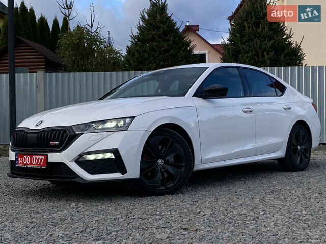 Білий Шкода Октавія, об'ємом двигуна 2 л та пробігом 160 тис. км за 27999 $, фото 3 на Automoto.ua