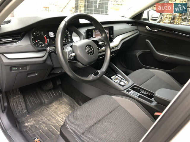 Білий Шкода Октавія, об'ємом двигуна 1.4 л та пробігом 30 тис. км за 18500 $, фото 4 на Automoto.ua
