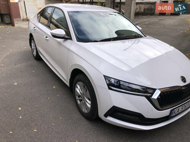 Білий Шкода Октавія, об'ємом двигуна 1.4 л та пробігом 30 тис. км за 18500 $, фото 1 на Automoto.ua