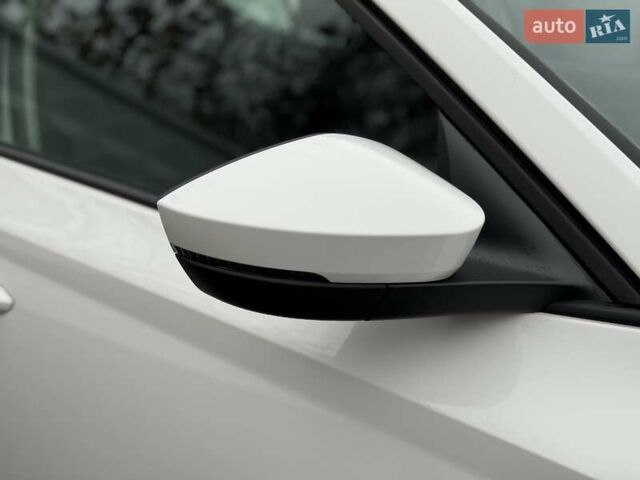 Белый Шкода Октавия, объемом двигателя 1.4 л и пробегом 17 тыс. км за 19900 $, фото 16 на Automoto.ua