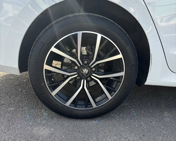 Белый Шкода Октавия, объемом двигателя 1.4 л и пробегом 68 тыс. км за 22500 $, фото 6 на Automoto.ua