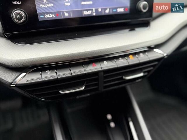 Белый Шкода Октавия, объемом двигателя 1.4 л и пробегом 17 тыс. км за 19900 $, фото 31 на Automoto.ua