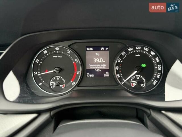 Белый Шкода Октавия, объемом двигателя 1.4 л и пробегом 17 тыс. км за 19900 $, фото 25 на Automoto.ua