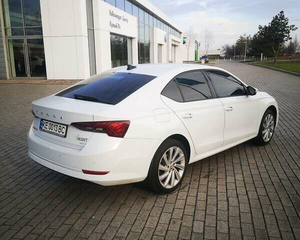 Белый Шкода Октавия, объемом двигателя 1.97 л и пробегом 96 тыс. км за 35500 $, фото 6 на Automoto.ua