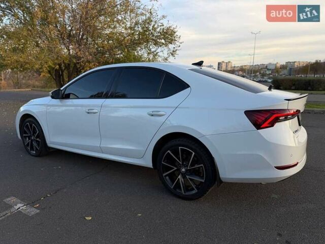Білий Шкода Октавія, об'ємом двигуна 1.97 л та пробігом 55 тис. км за 33000 $, фото 31 на Automoto.ua