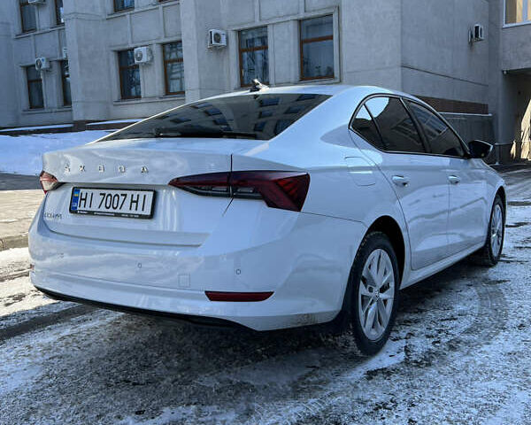 Белый Шкода Октавия, объемом двигателя 1.4 л и пробегом 11 тыс. км за 25900 $, фото 3 на Automoto.ua
