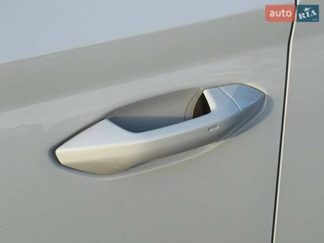 Білий Шкода Октавія, об'ємом двигуна 1.97 л та пробігом 55 тис. км за 33000 $, фото 16 на Automoto.ua