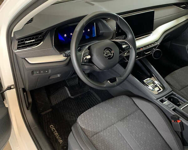 Белый Шкода Октавия, объемом двигателя 1.4 л и пробегом 23 тыс. км за 25900 $, фото 7 на Automoto.ua