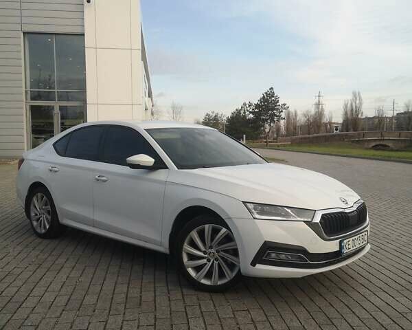 Белый Шкода Октавия, объемом двигателя 1.97 л и пробегом 96 тыс. км за 35500 $, фото 2 на Automoto.ua