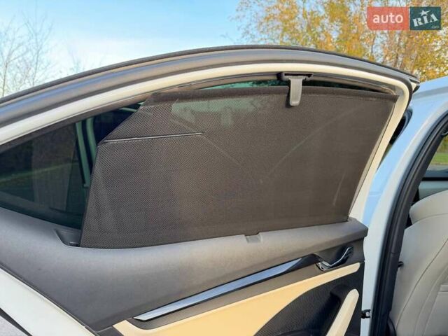 Білий Шкода Октавія, об'ємом двигуна 1.97 л та пробігом 55 тис. км за 33000 $, фото 34 на Automoto.ua