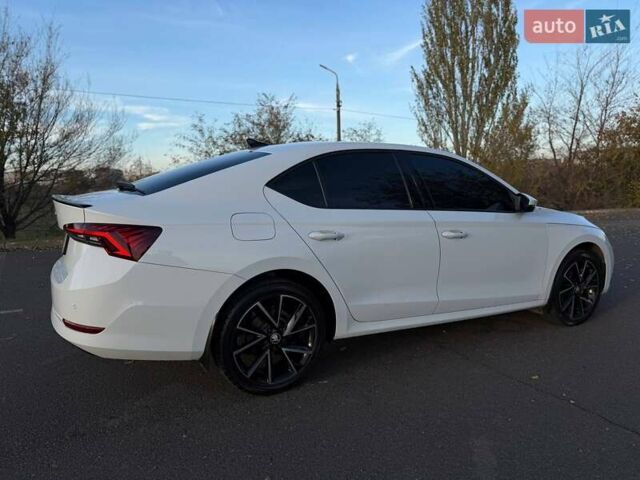 Білий Шкода Октавія, об'ємом двигуна 1.97 л та пробігом 55 тис. км за 33000 $, фото 24 на Automoto.ua