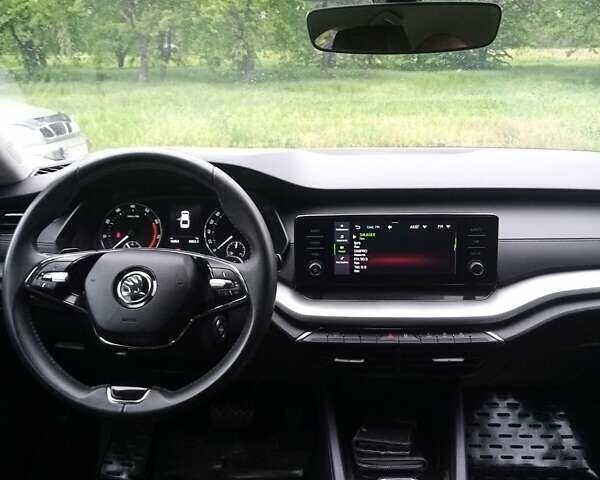Белый Шкода Октавия, объемом двигателя 1.6 л и пробегом 19 тыс. км за 24999 $, фото 16 на Automoto.ua