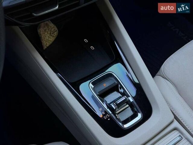 Білий Шкода Октавія, об'ємом двигуна 1.97 л та пробігом 55 тис. км за 33000 $, фото 63 на Automoto.ua