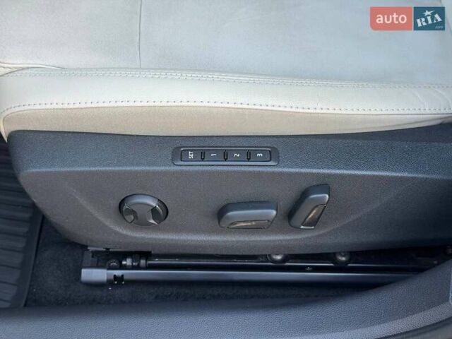 Білий Шкода Октавія, об'ємом двигуна 1.97 л та пробігом 55 тис. км за 33000 $, фото 36 на Automoto.ua