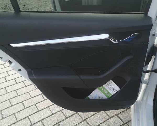 Белый Шкода Октавия, объемом двигателя 1.97 л и пробегом 96 тыс. км за 35500 $, фото 25 на Automoto.ua