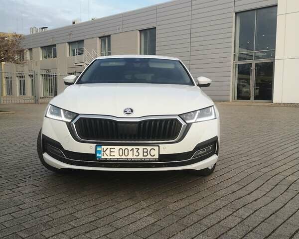 Белый Шкода Октавия, объемом двигателя 1.97 л и пробегом 96 тыс. км за 35500 $, фото 3 на Automoto.ua