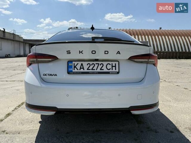 Белый Шкода Октавия, объемом двигателя 1.4 л и пробегом 8 тыс. км за 34850 $, фото 12 на Automoto.ua