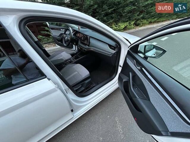 Белый Шкода Октавия, объемом двигателя 1.5 л и пробегом 12 тыс. км за 33300 $, фото 14 на Automoto.ua
