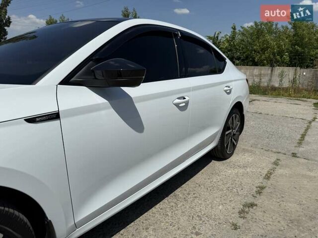 Белый Шкода Октавия, объемом двигателя 1.4 л и пробегом 8 тыс. км за 34850 $, фото 18 на Automoto.ua