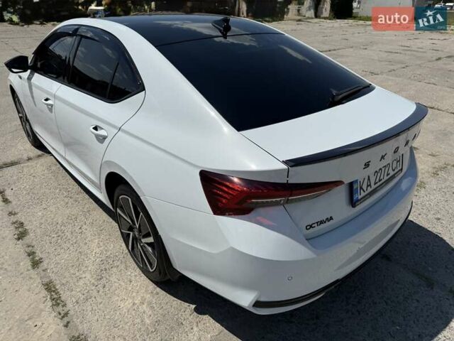 Белый Шкода Октавия, объемом двигателя 1.4 л и пробегом 8 тыс. км за 34850 $, фото 9 на Automoto.ua