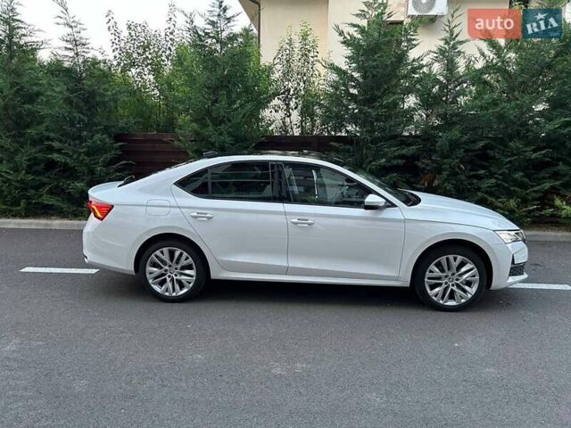 Белый Шкода Октавия, объемом двигателя 1.5 л и пробегом 12 тыс. км за 33300 $, фото 24 на Automoto.ua