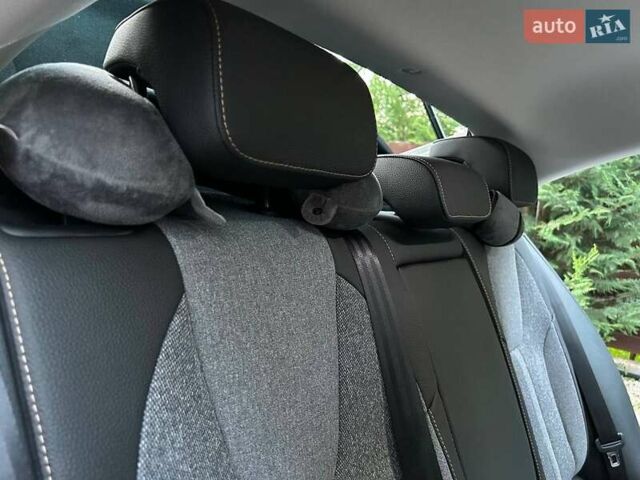 Белый Шкода Октавия, объемом двигателя 1.5 л и пробегом 12 тыс. км за 33300 $, фото 7 на Automoto.ua