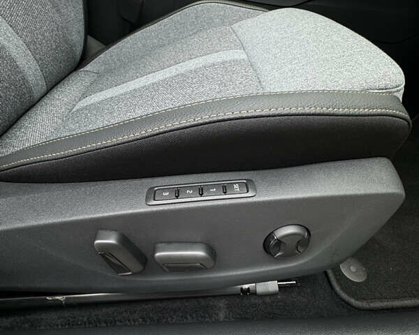 Шкода Октавия 2024 в Одессе на Automoto.ua Белый Шкода Октавия, объемом двигателя 1.5 л и пробегом 1 тыс. км за 37000 $, фото 36 на Automoto.ua