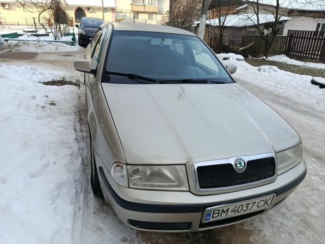 Бежевый Шкода Октавия, объемом двигателя 1.6 л и пробегом 274 тыс. км за 4300 $, фото 2 на Automoto.ua