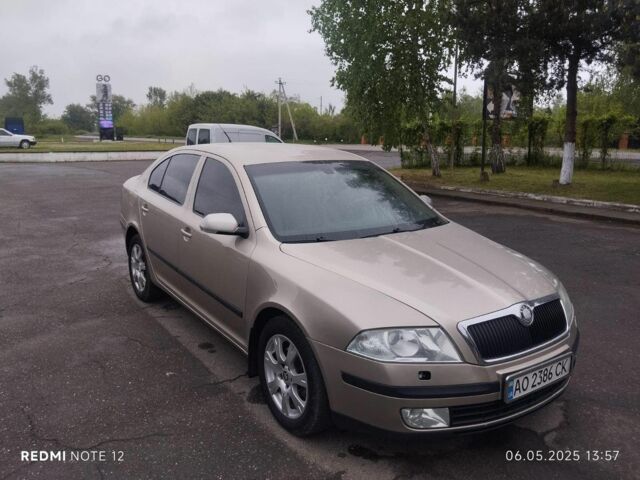 Бежевый Шкода Октавия, объемом двигателя 2 л и пробегом 400 тыс. км за 5000 $, фото 2 на Automoto.ua