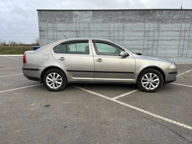 Бежевий Шкода Октавія, об'ємом двигуна 1.6 л та пробігом 311 тис. км за 6138 $, фото 2 на Automoto.ua