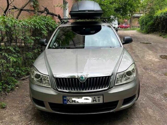 Бежевий Шкода Октавія, об'ємом двигуна 1.6 л та пробігом 244 тис. км за 7700 $, фото 3 на Automoto.ua