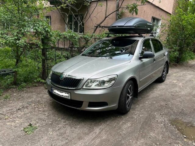 Бежевий Шкода Октавія, об'ємом двигуна 1.6 л та пробігом 244 тис. км за 7700 $, фото 2 на Automoto.ua