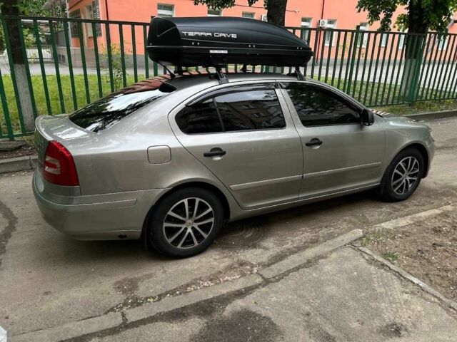 Бежевий Шкода Октавія, об'ємом двигуна 1.6 л та пробігом 244 тис. км за 7700 $, фото 1 на Automoto.ua