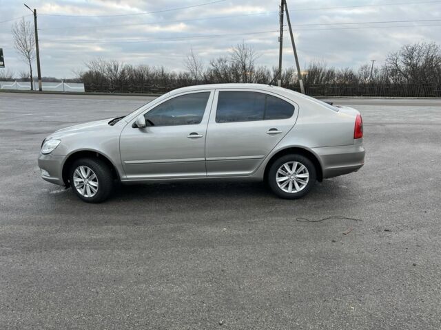 Бежевый Шкода Октавия, объемом двигателя 1.8 л и пробегом 157 тыс. км за 7527 $, фото 3 на Automoto.ua