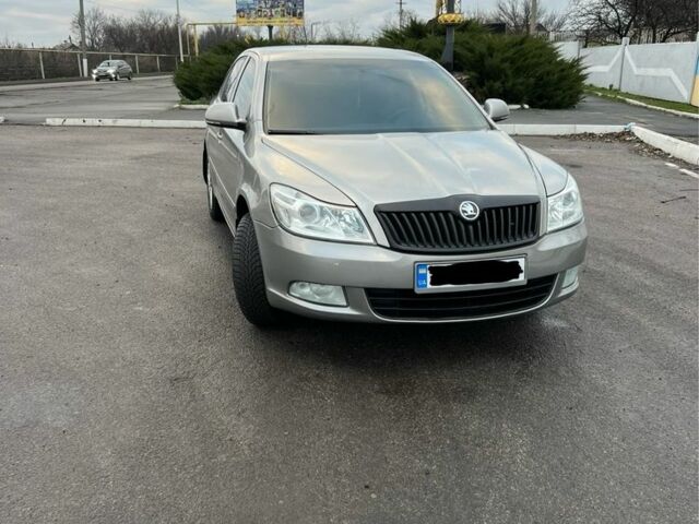 Бежевый Шкода Октавия, объемом двигателя 1.8 л и пробегом 157 тыс. км за 7527 $, фото 6 на Automoto.ua