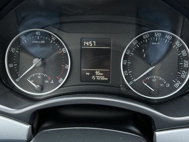 Бежевый Шкода Октавия, объемом двигателя 1.8 л и пробегом 157 тыс. км за 7527 $, фото 1 на Automoto.ua