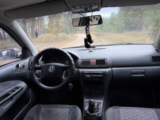 Бежевый Шкода Октавия, объемом двигателя 1.6 л и пробегом 227 тыс. км за 3950 $, фото 10 на Automoto.ua