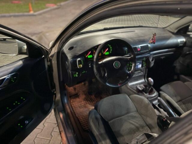 Бежевый Шкода Октавия, объемом двигателя 1.9 л и пробегом 300 тыс. км за 2650 $, фото 10 на Automoto.ua